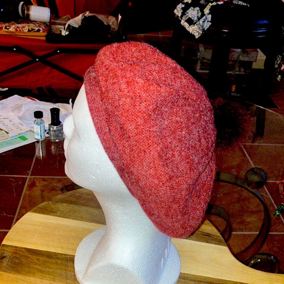 👩‍🎨❤️C C Exclusives Maroon Knit Wool & Acrylic Hat W/Rabbit Fur Accent OS - Picture 4 of 6